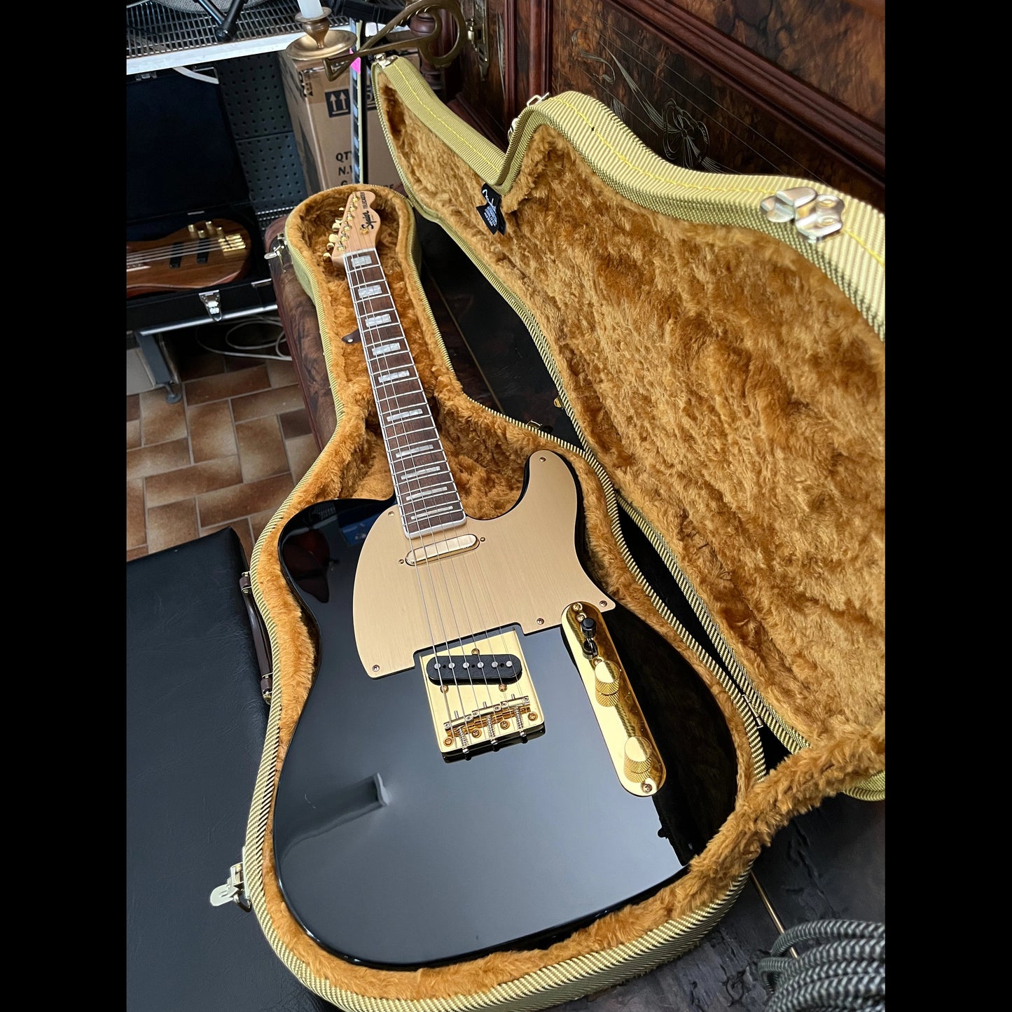 2022 Fender Squier 40th Anniversary Telecaster Gold Edition LRL Black - Used Fender Electric Guitars