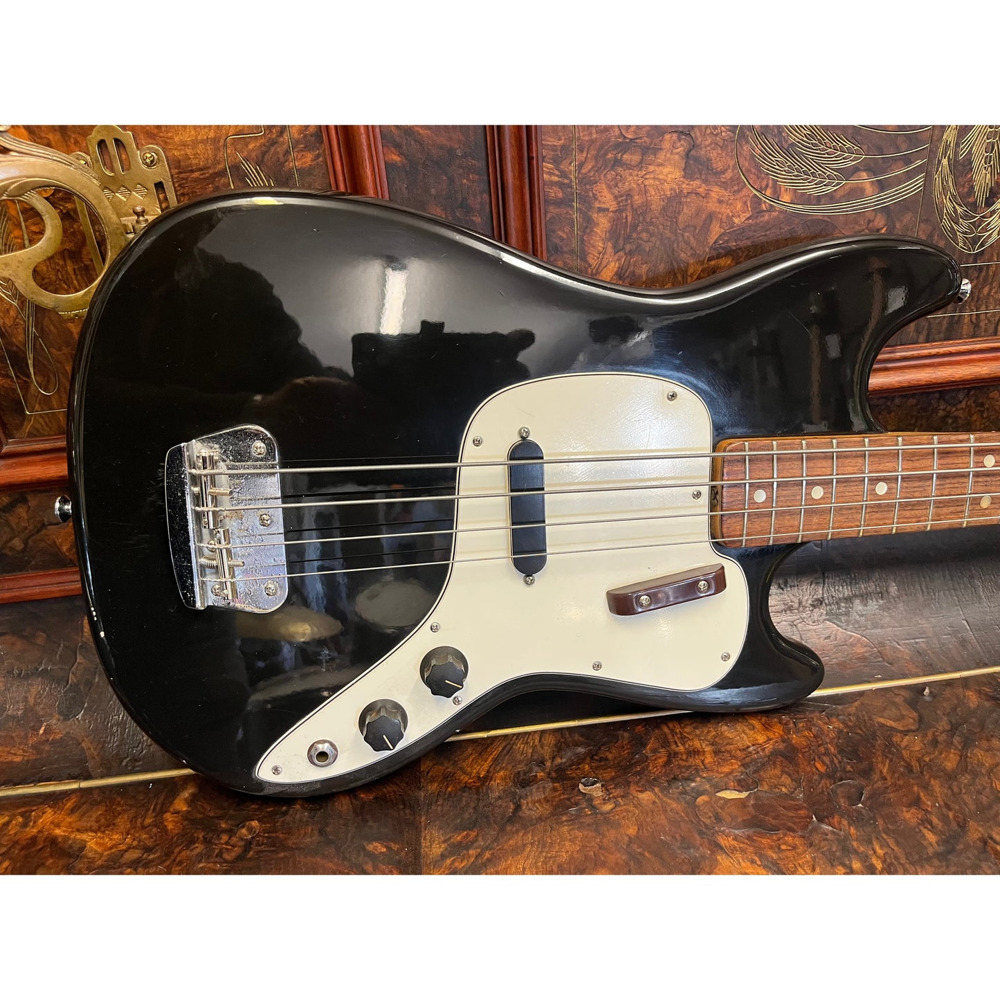 Bass Guitars Fender GIG Guitars