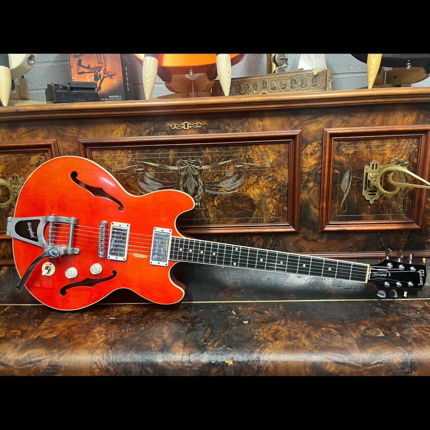 Gibson Midtown Standard with Bigsby Faded Red Gibson Electric Guitars