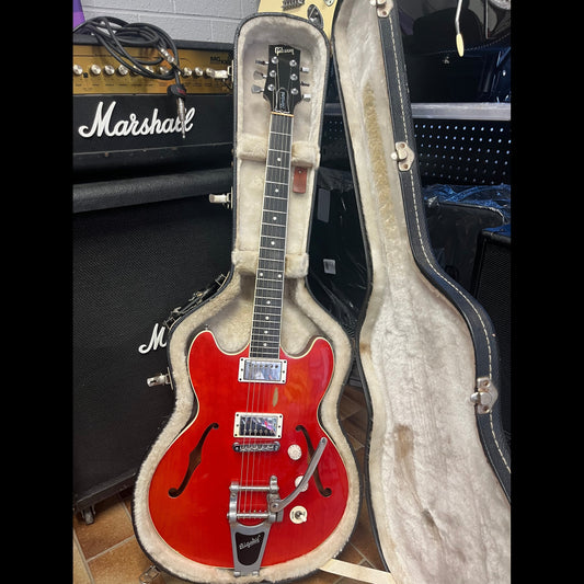 Gibson Midtown Standard with Bigsby Faded Red Gibson Electric Guitars
