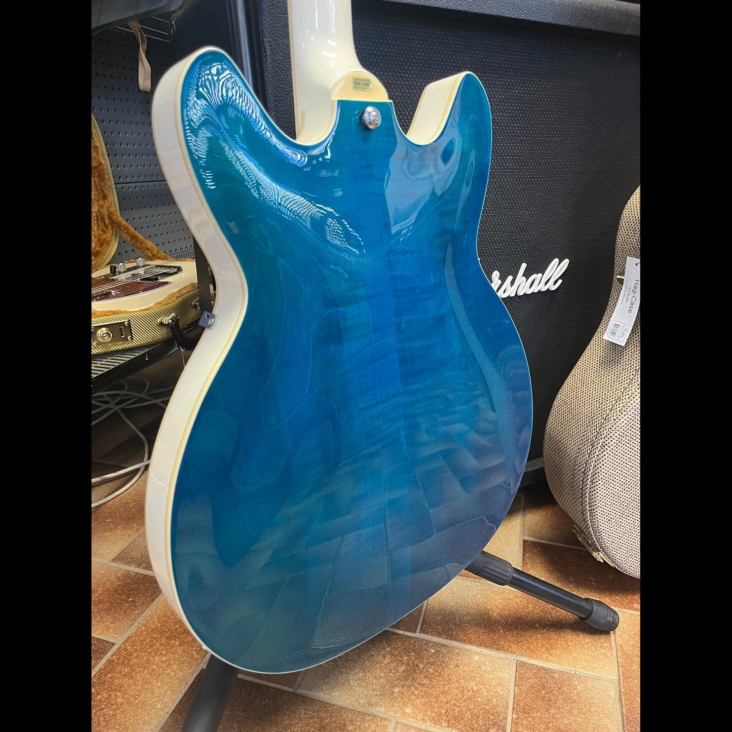 Hagstrom Tremar Viking Deluxe Semi-Hollow Guitar with Branded Hardcase Hagstrom Guitars Semi-Hollow Guitars