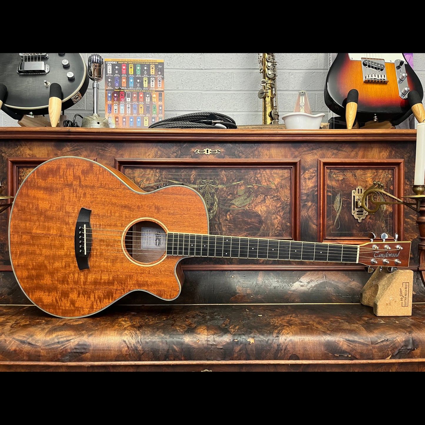 Tanglewood TWUSFCE Union Solid Top SuperFolk C/E Tanglewood Guitars Guitar
