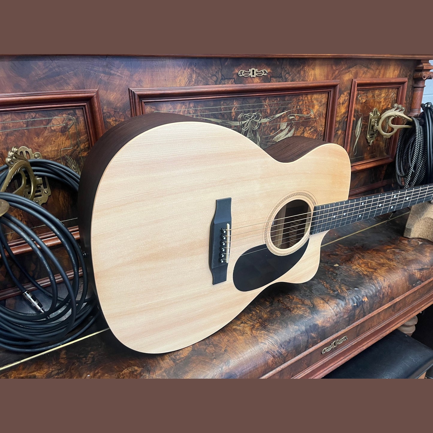 Sigma 000TCE – Compact 000‑Size Cutaway Acoustic‑Electric Guitar