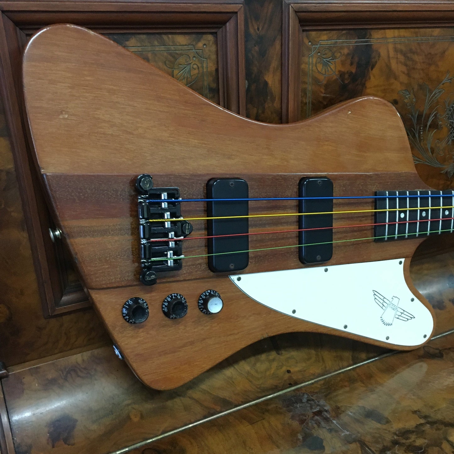 2000 Gibson Thunderbird – With Original Case (USED)