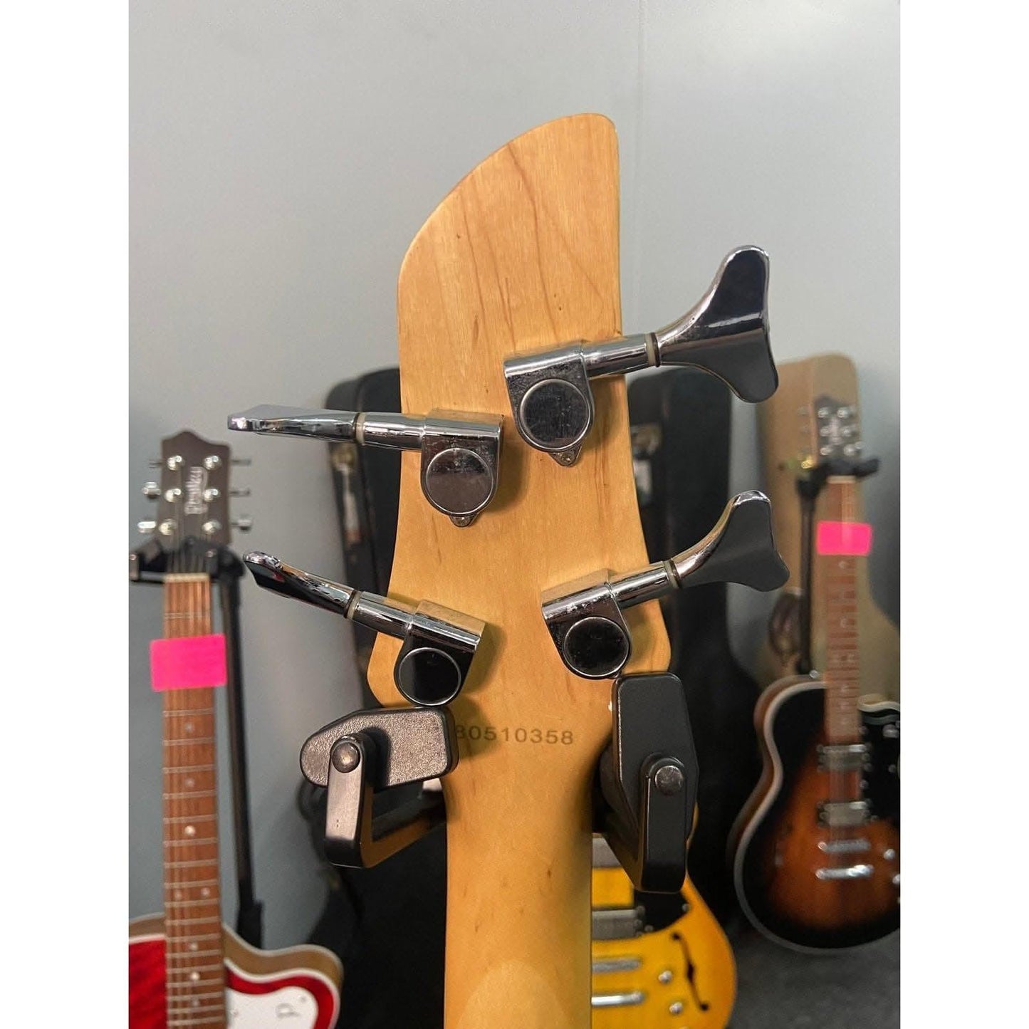 Bass Guitars Aria GIG Guitars