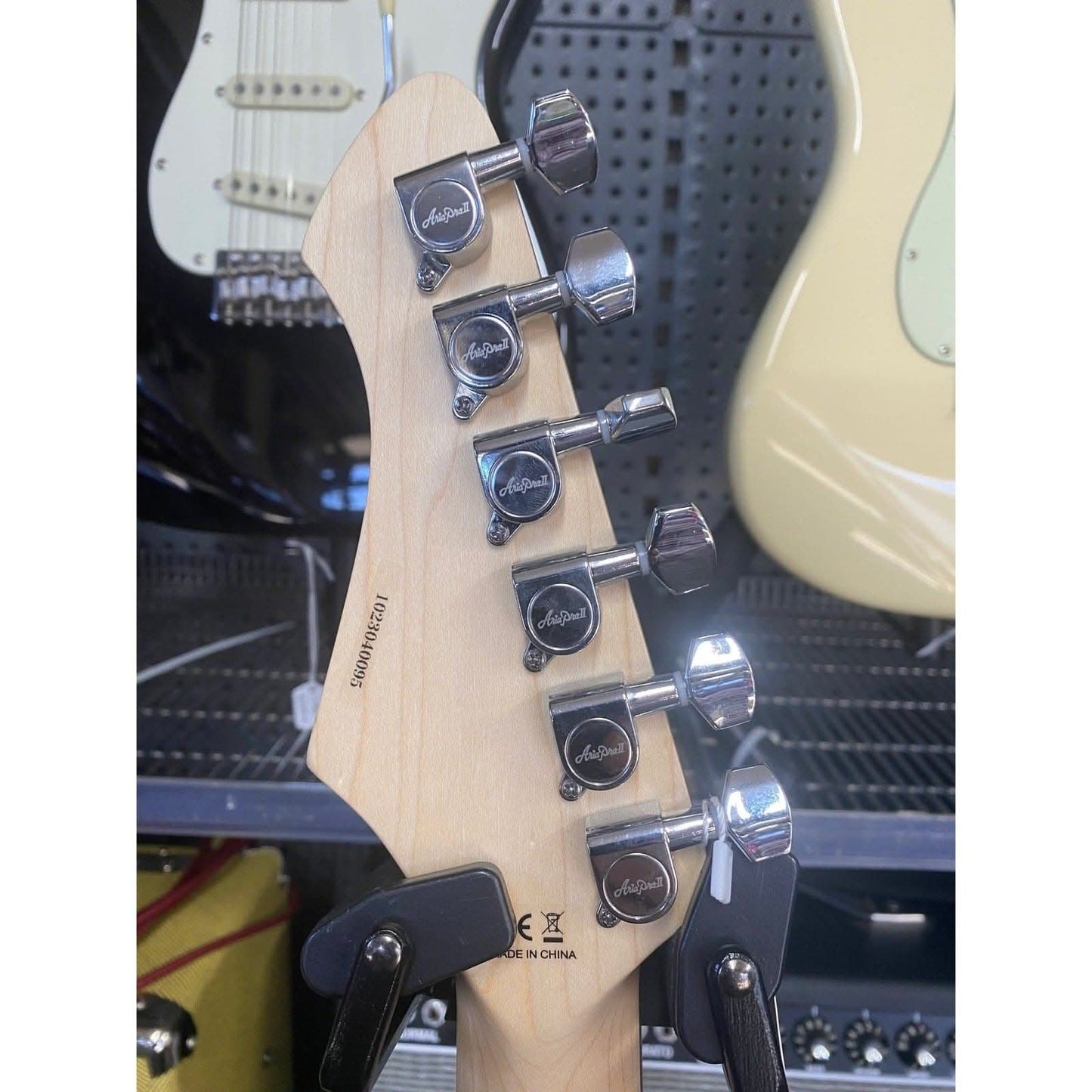 Electric Guitars Aria GIG Guitars