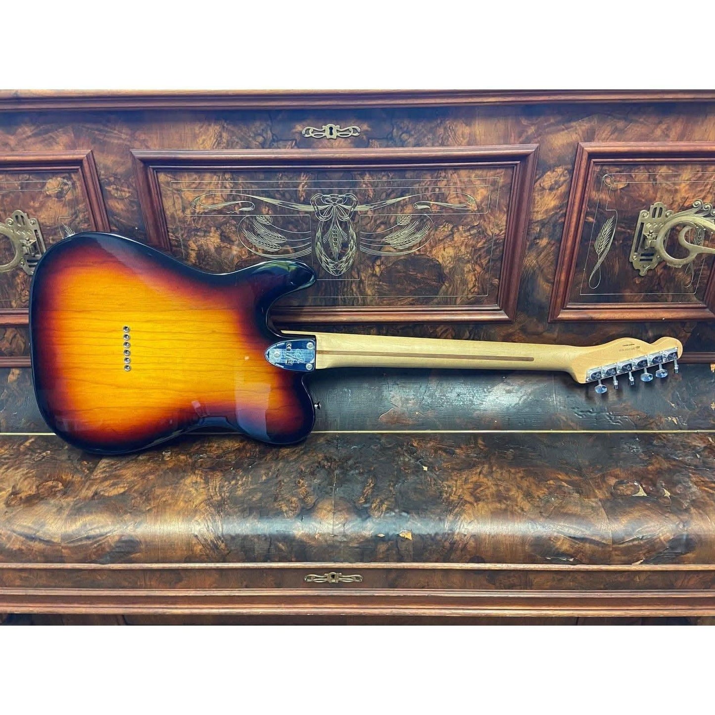 Electric Guitars Fender GIG Guitars