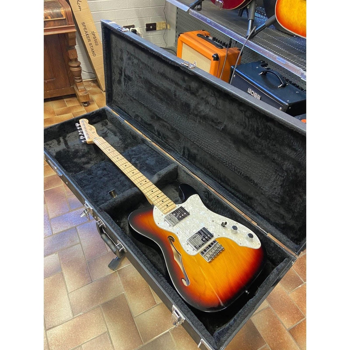 Electric Guitars Fender GIG Guitars