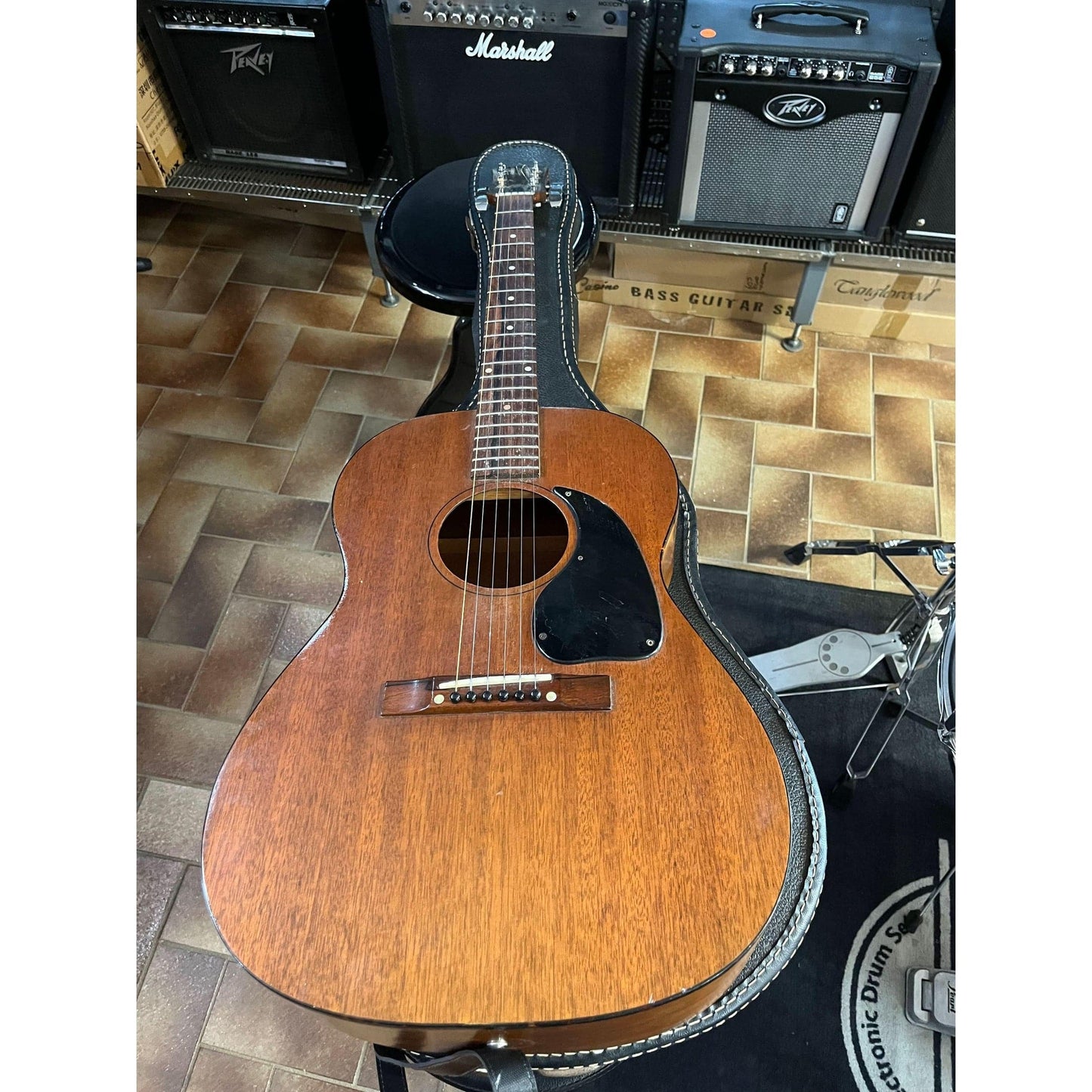 Acoustic Guitars Gibson GIG Guitars