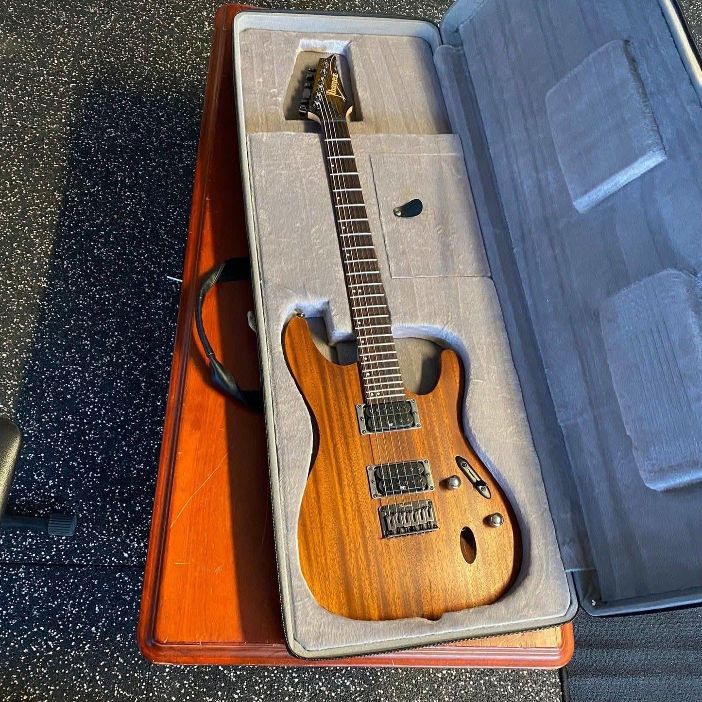 Electric Guitars Ibanez GIG Guitars