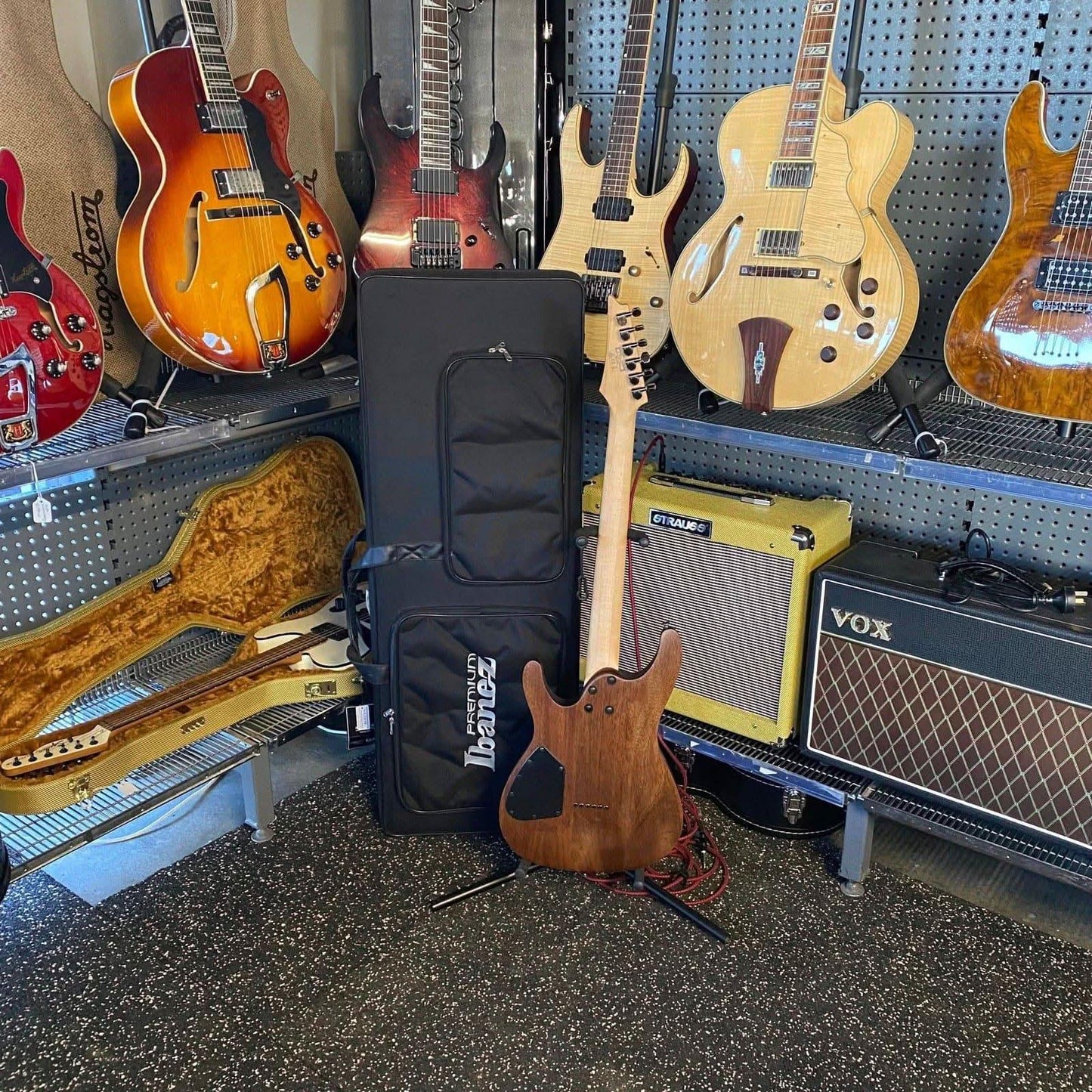 Electric Guitars Ibanez GIG Guitars