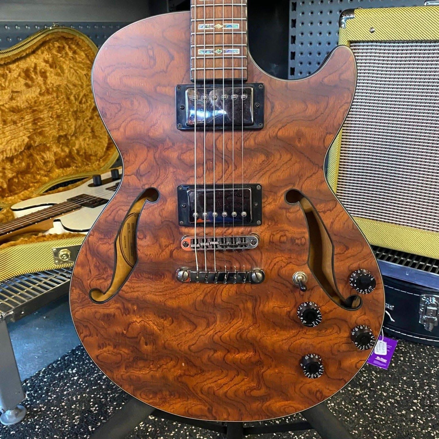 Semi-Hollow Guitars Ibanez GIG Guitars