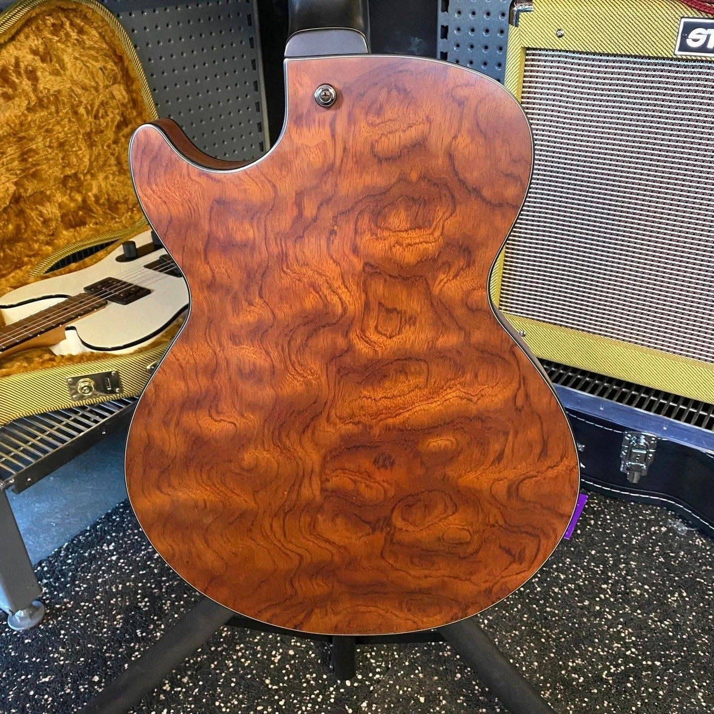 Semi-Hollow Guitars Ibanez GIG Guitars