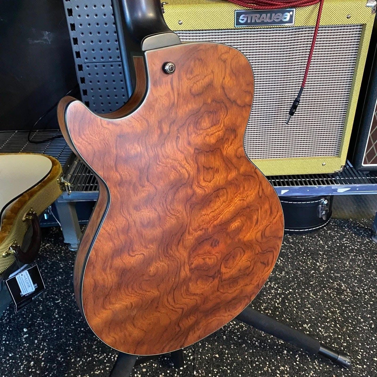 Semi-Hollow Guitars Ibanez GIG Guitars