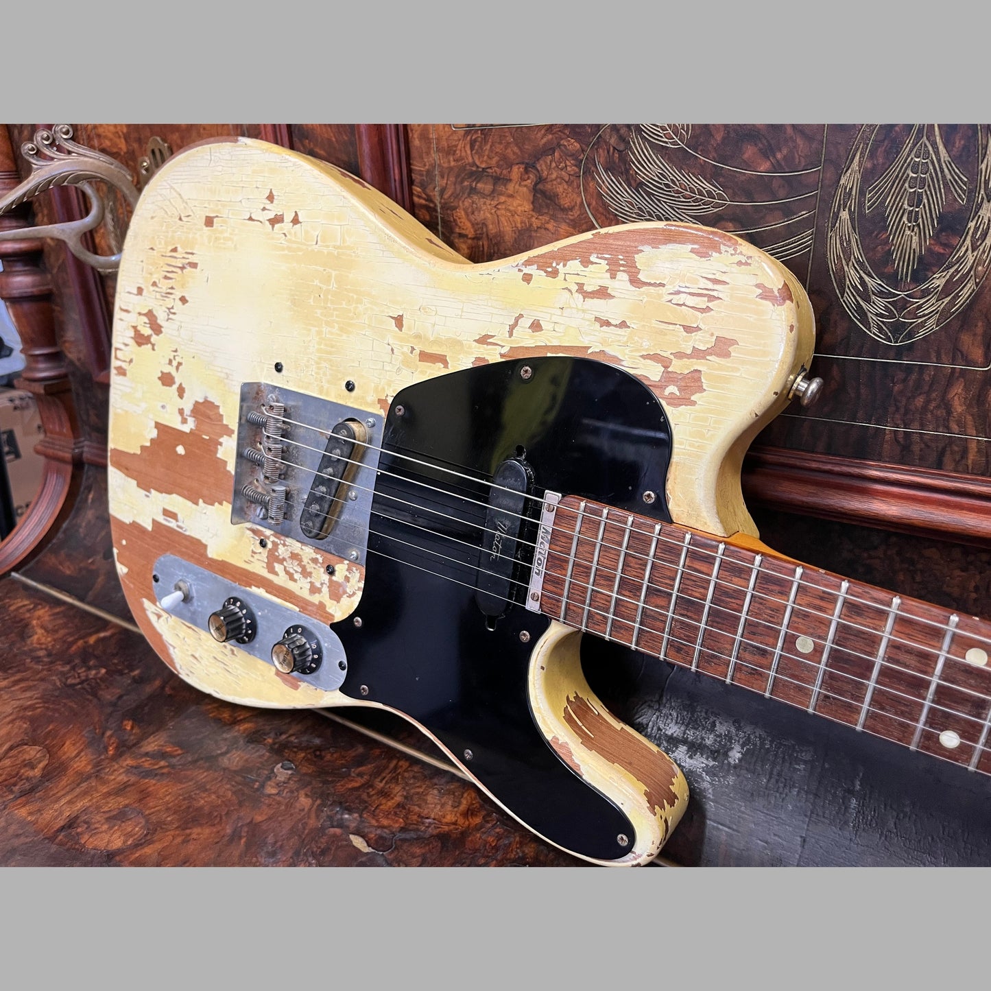 Electric Guitars Maton GIG Guitars