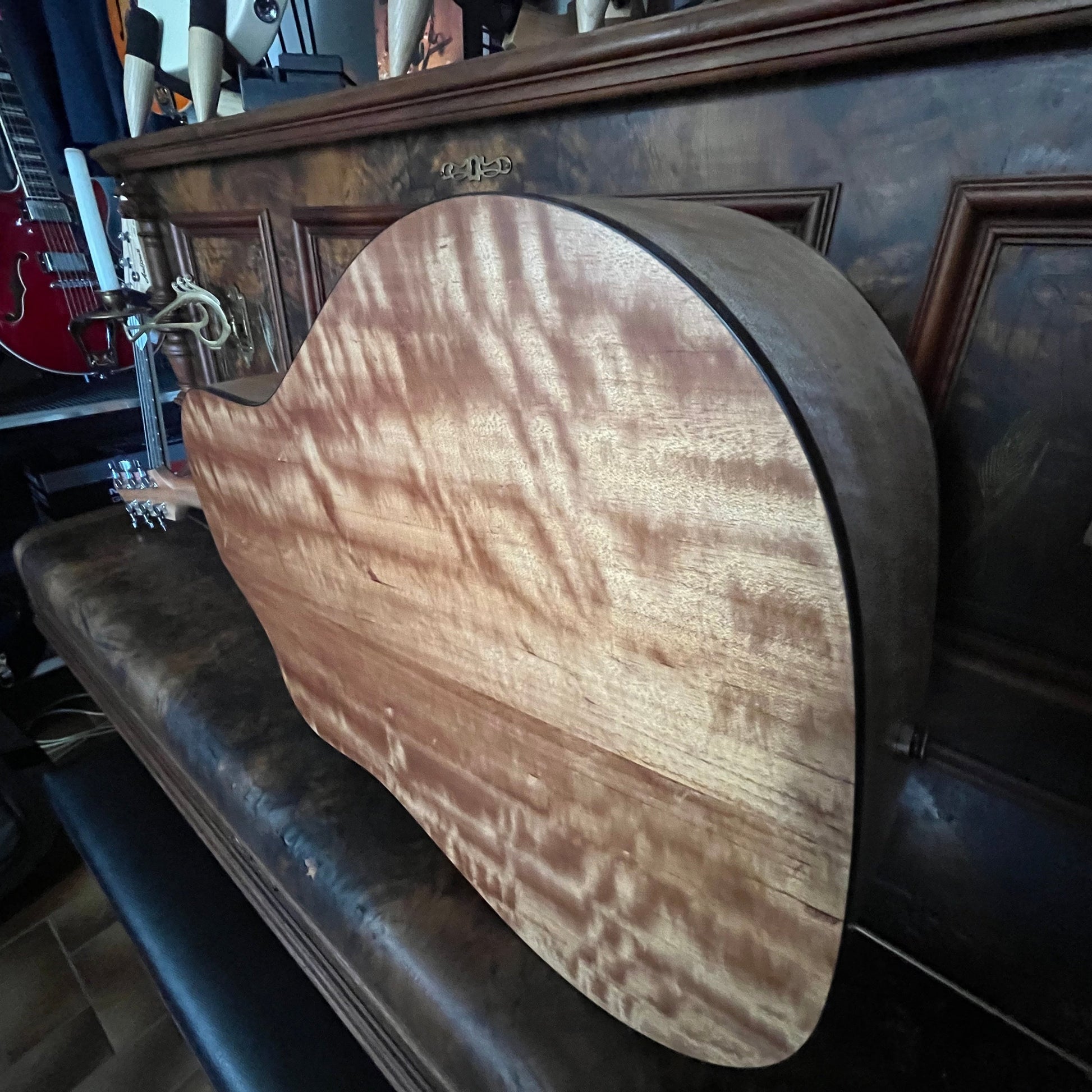 Pratley Classic Series Dreadnought Cutaway Model Solid Spruce Top, Solid Maple B/S Pratley Guitars Acoustic Guitars
