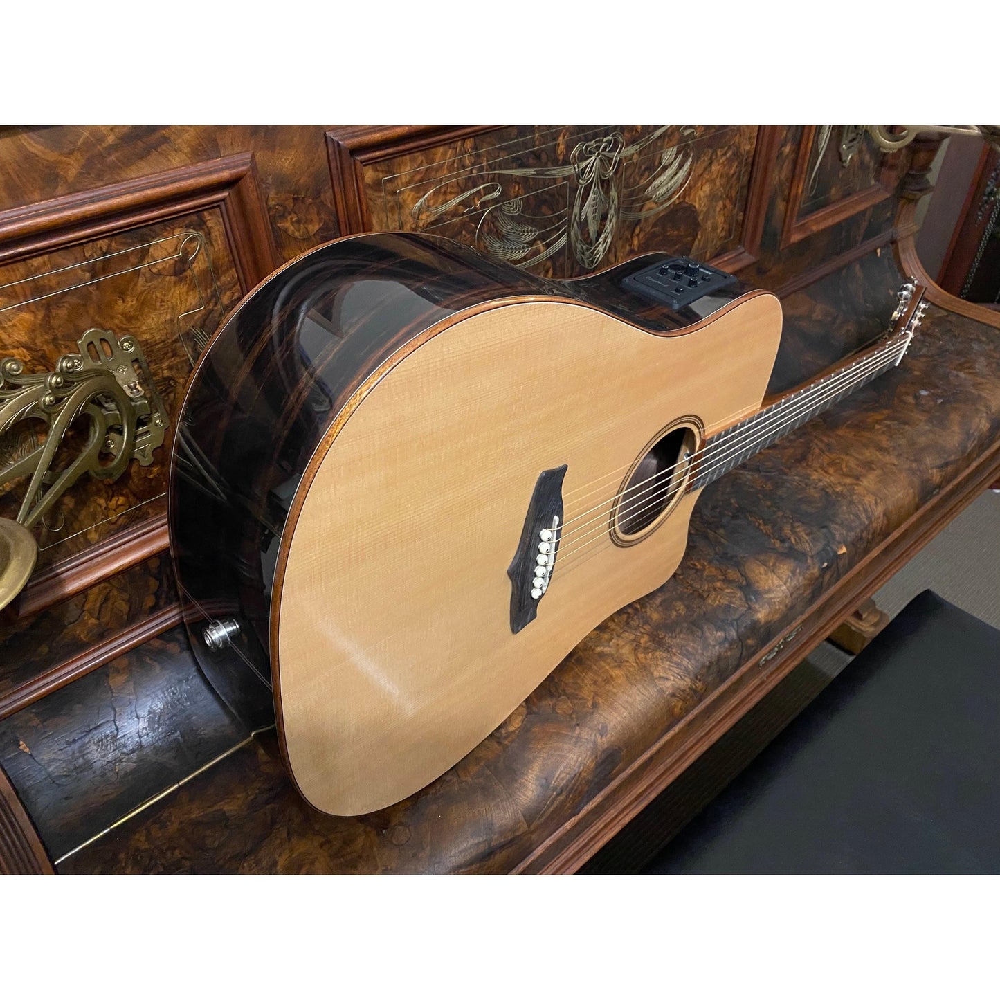 Acoustic/Electric Guitars Tanglewood Guitars GIG Guitars