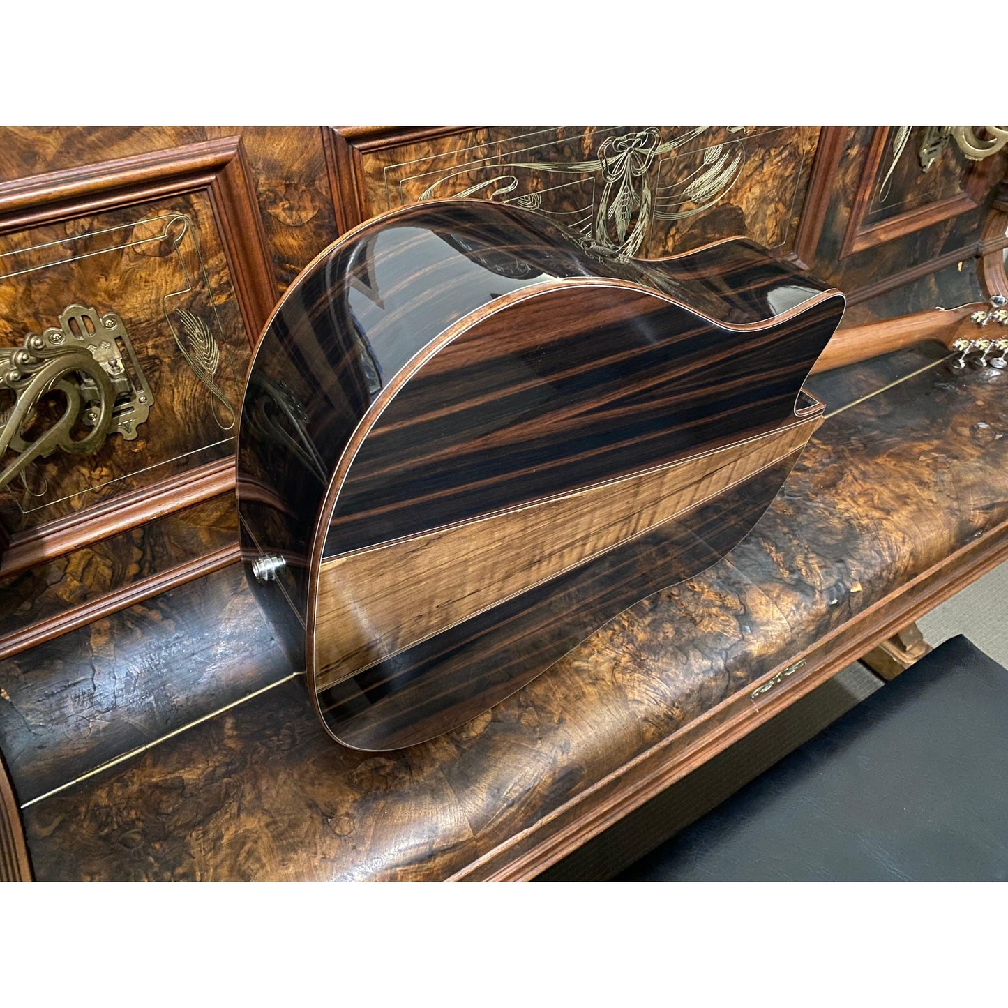 Acoustic/Electric Guitars Tanglewood Guitars GIG Guitars