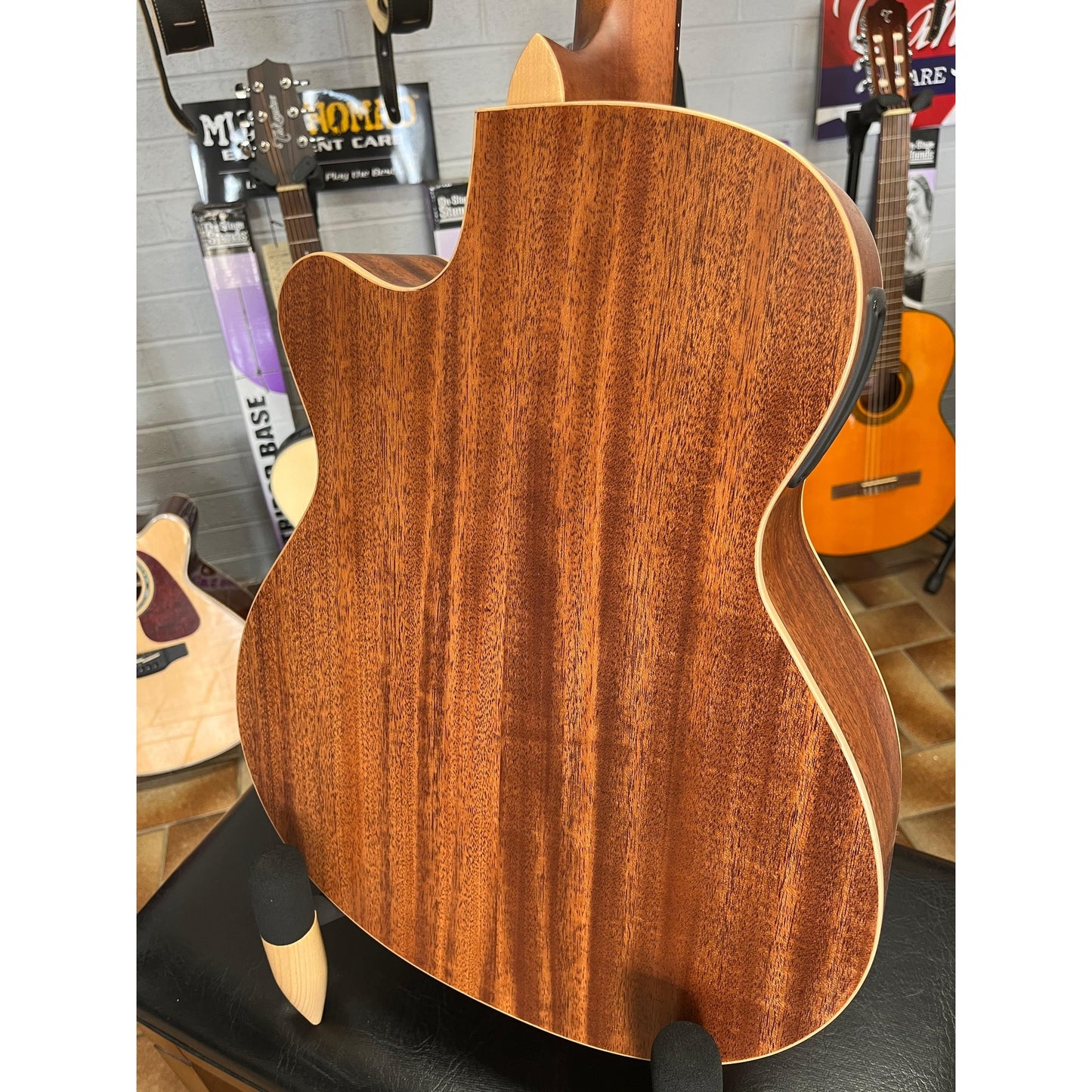 Acoustic Guitars Tanglewood Guitars GIG Guitars