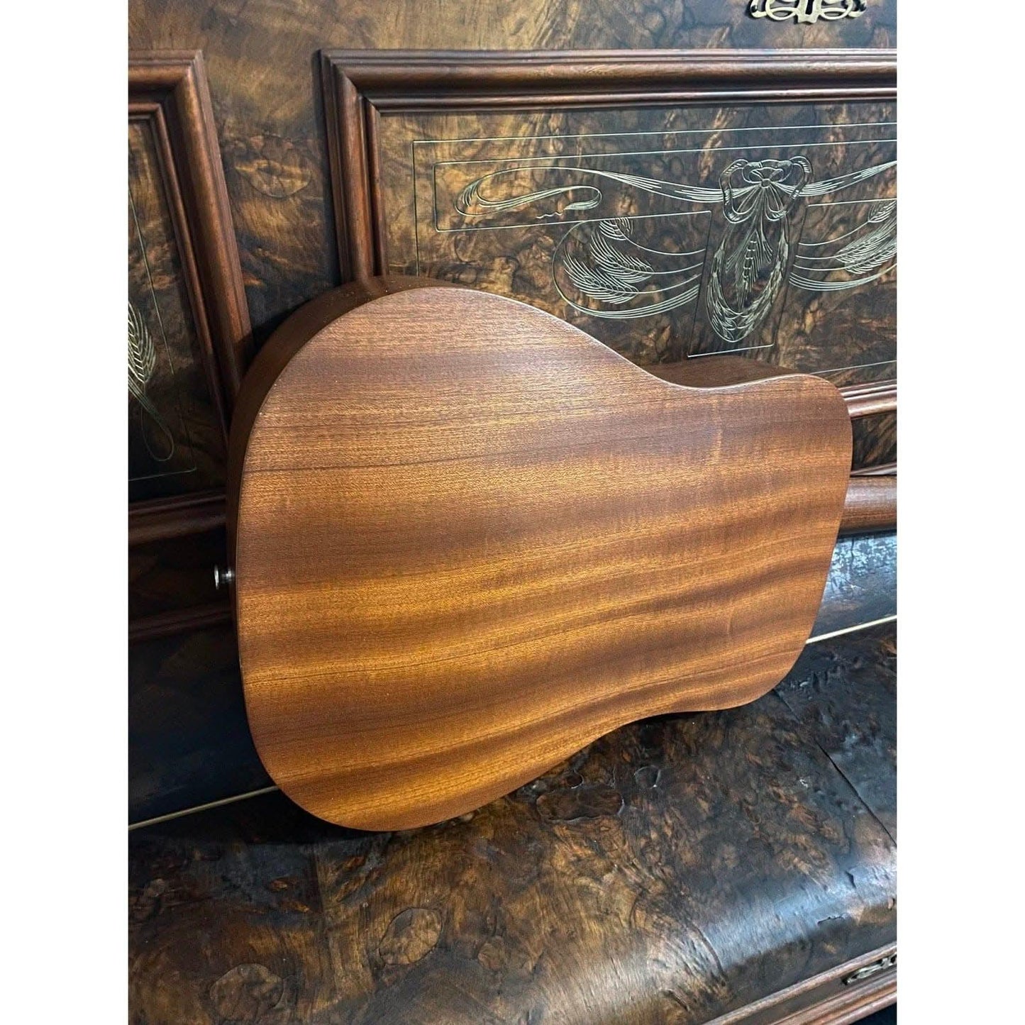 Acoustic Guitars Taylor GIG Guitars