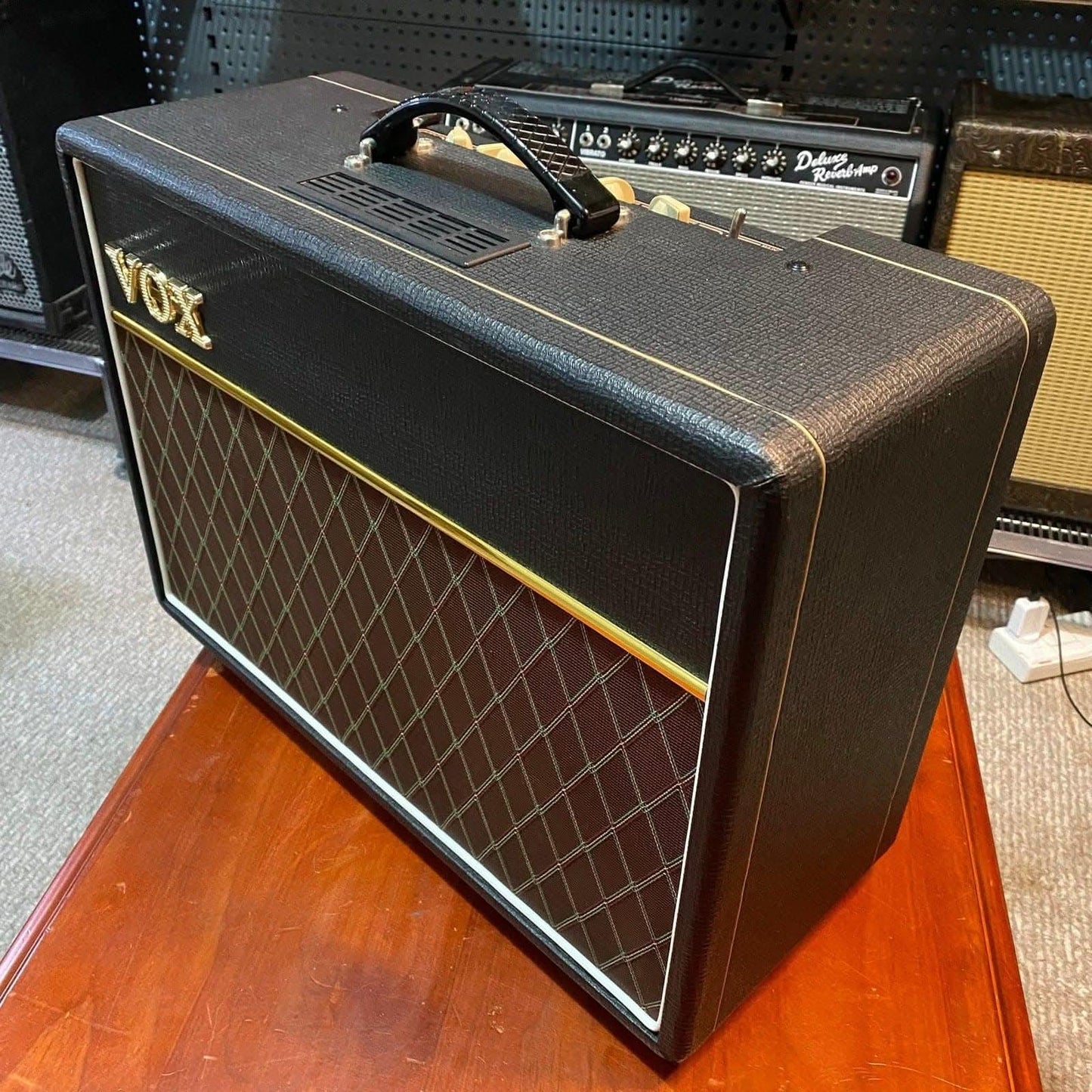 Electric Amps VOX GIG Guitars