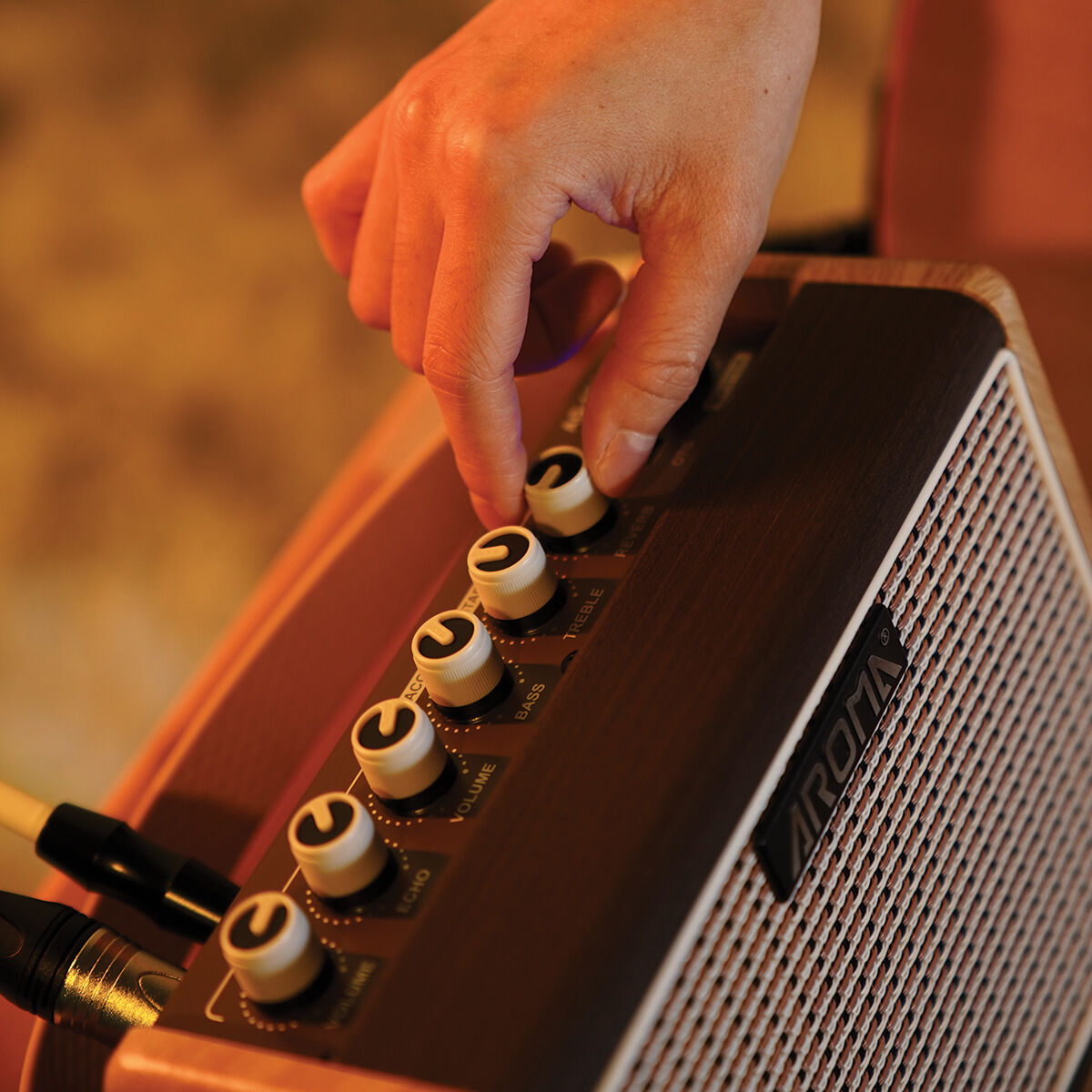 Aroma AG-15AML 15W Acoustic Guitar Rechargeable Amplifier