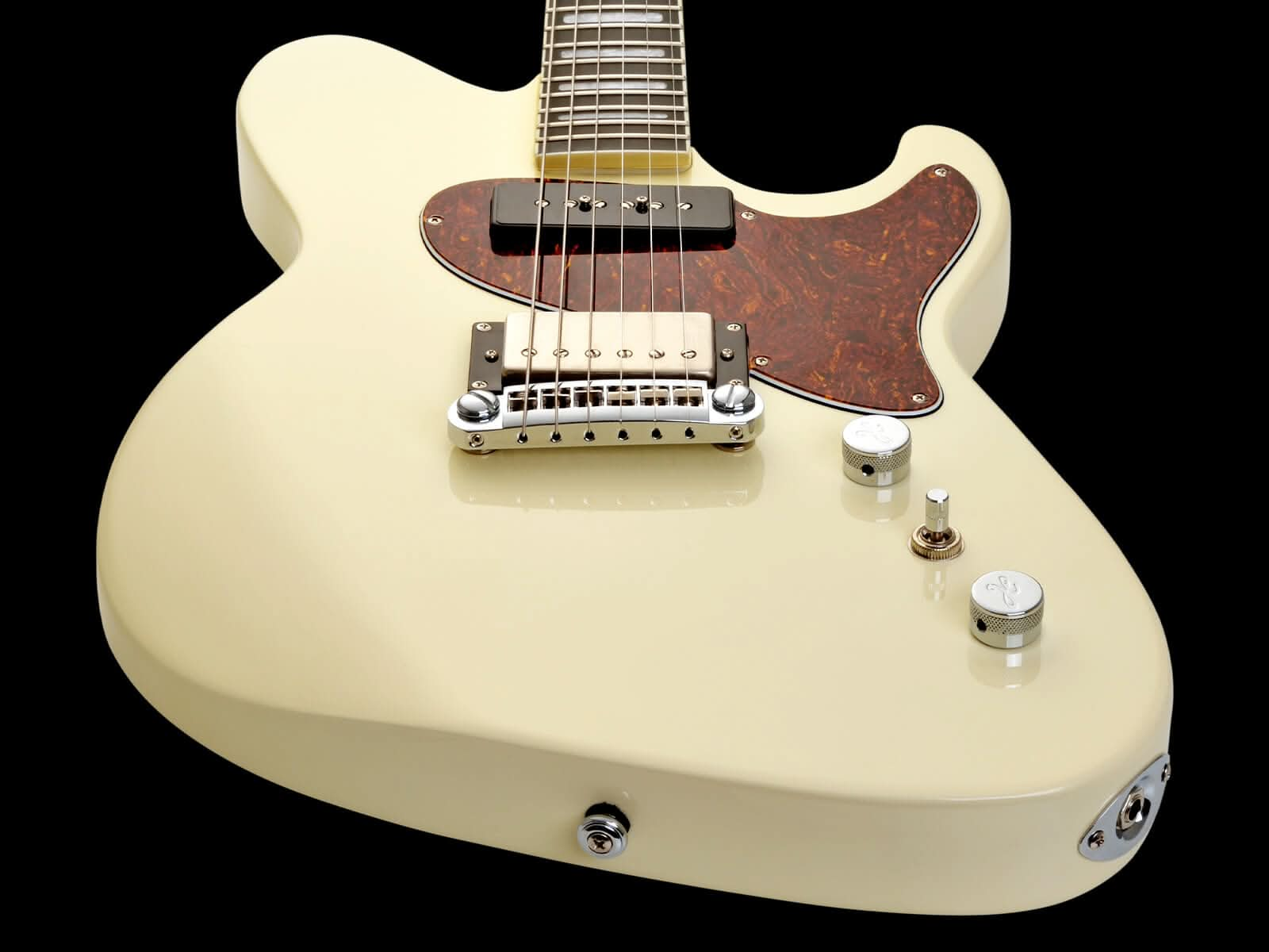 HAGSTROM ADINA CREME WHITE