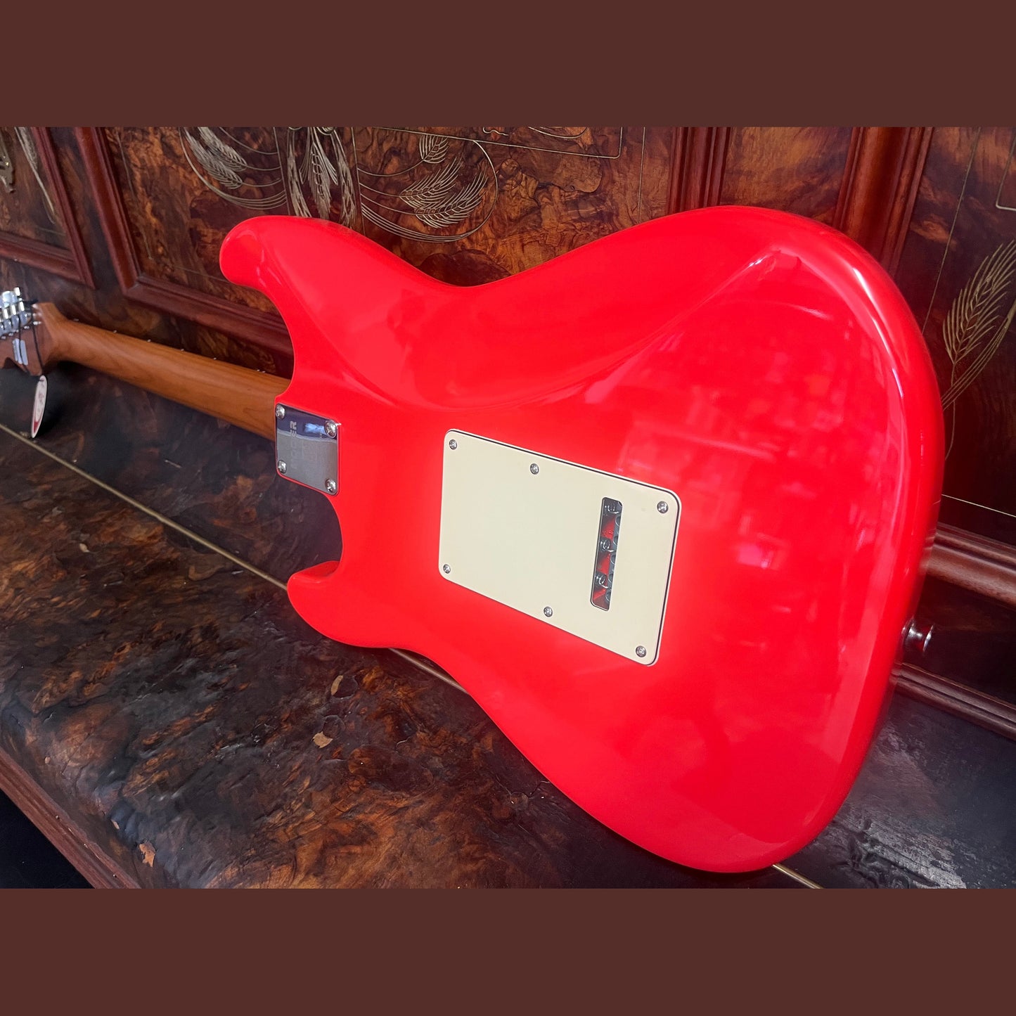 MOOER MSC10 ELITE ST-STYLE ELECTRIC GUITAR (FIESTA RED)