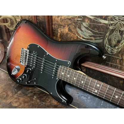 Fender American Special Stratocaster HSS, Rosewood Fingerboard, 3-Color Sunburst - GIG Guitars