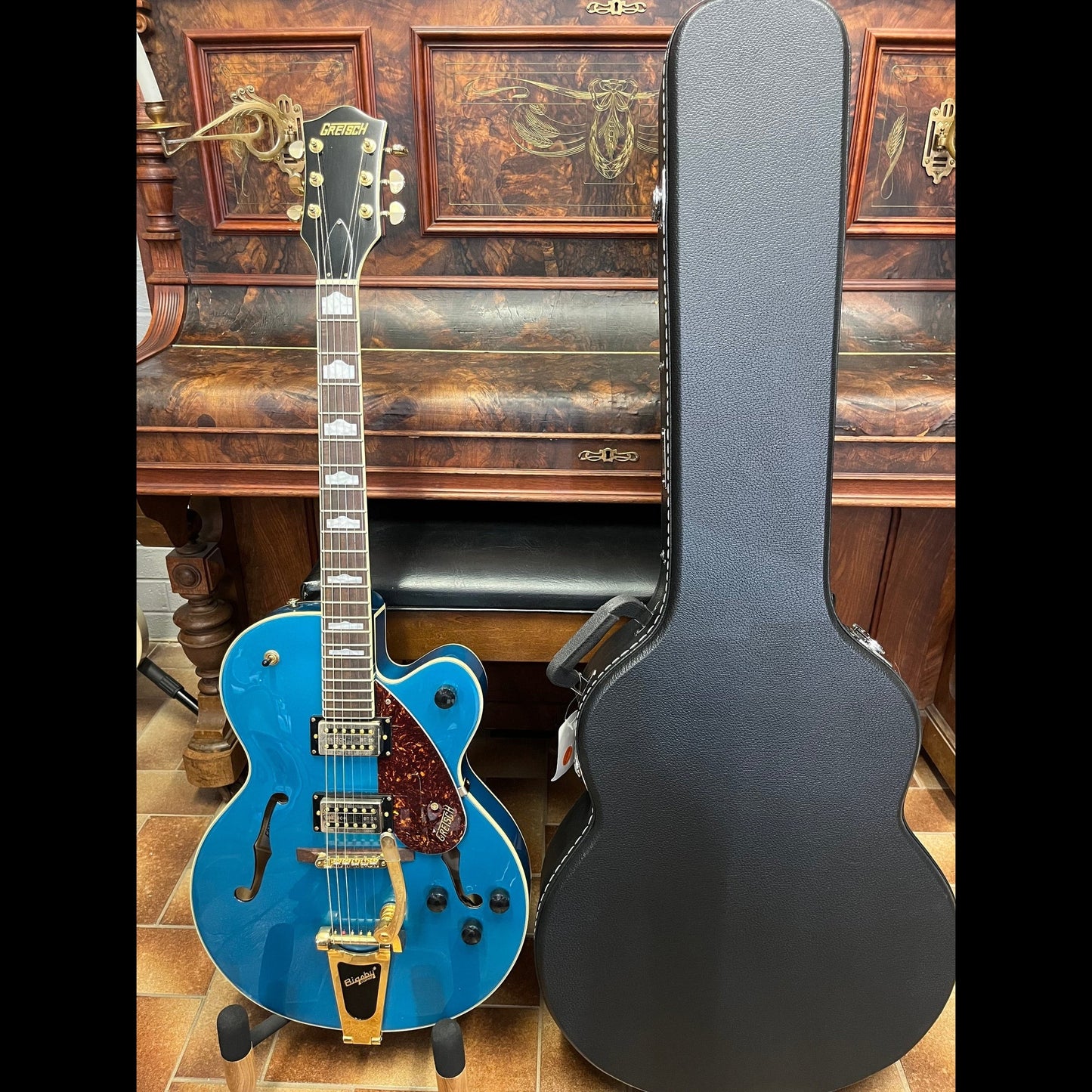 Gretsch G2410TG Streamliner Hollow Body with Bigsby - Ocean Turquoise USED