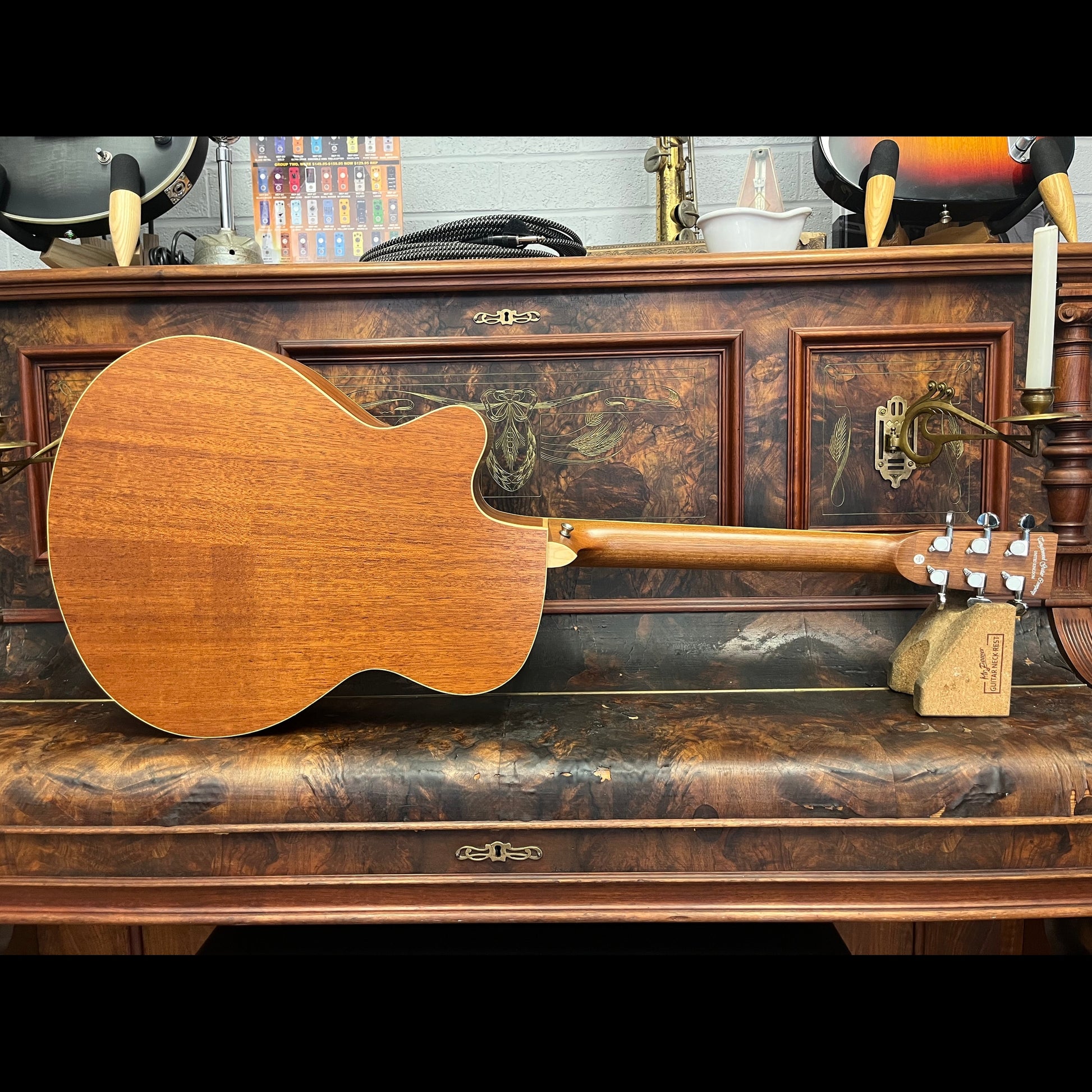 Tanglewood TWUSFCE Union Solid Top SuperFolk C/E Tanglewood Guitars Guitar