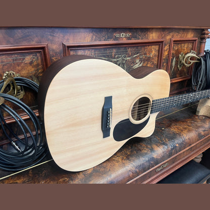 Sigma 000TCE – Compact 000‑Size Cutaway Acoustic‑Electric Guitar