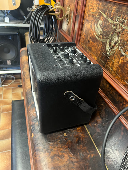 VOX MINI GO 3 – Portable 3W Guitar Amplifier with Rhythm Machine (Used)