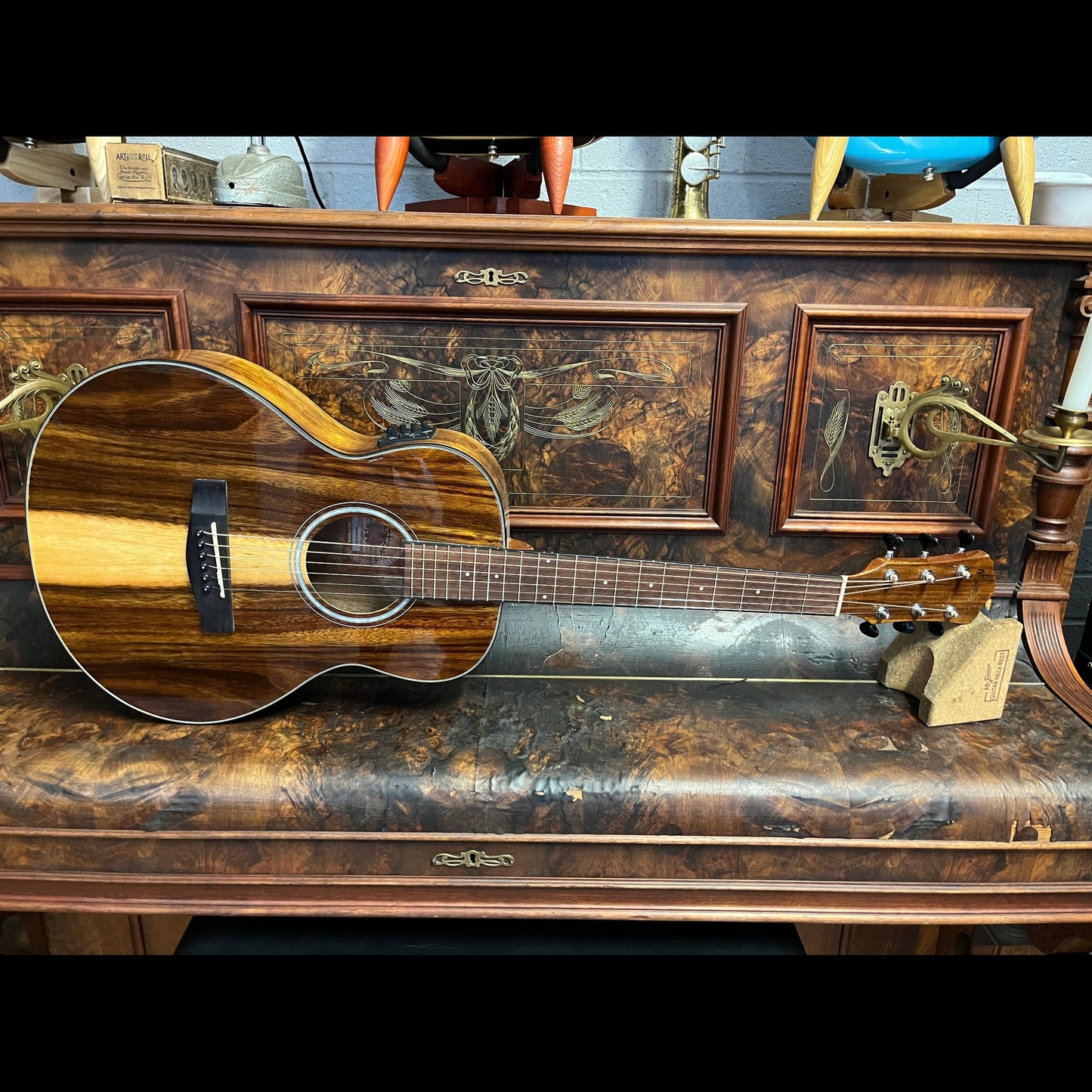 Martinez MAU‑51G‑JTK Acoustic‑Electric Short‑Scale Guitar – Gloss Finish | GIG Guitars