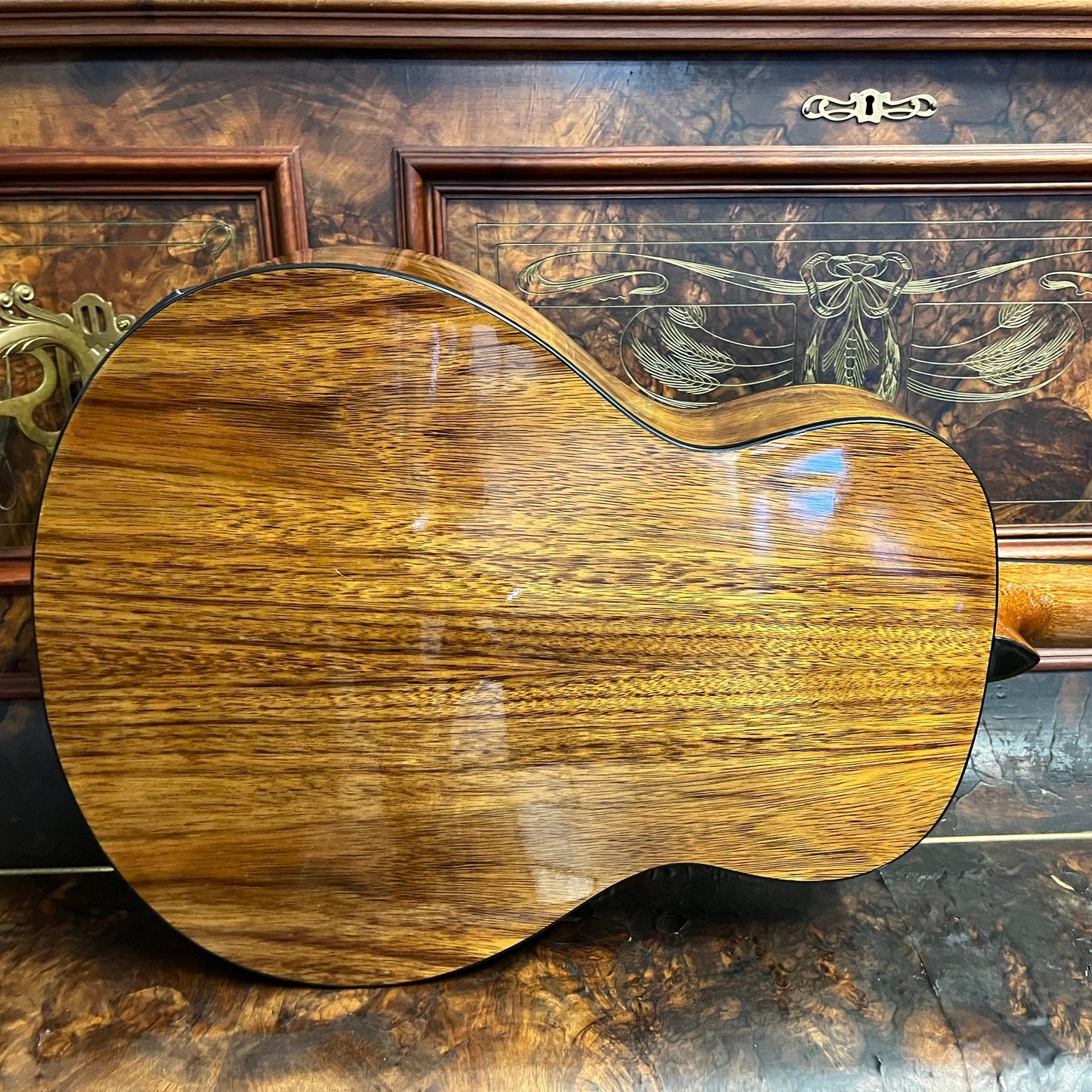 Martinez MAU‑51G‑JTK Acoustic‑Electric Short‑Scale Guitar – Gloss Finish | GIG Guitars