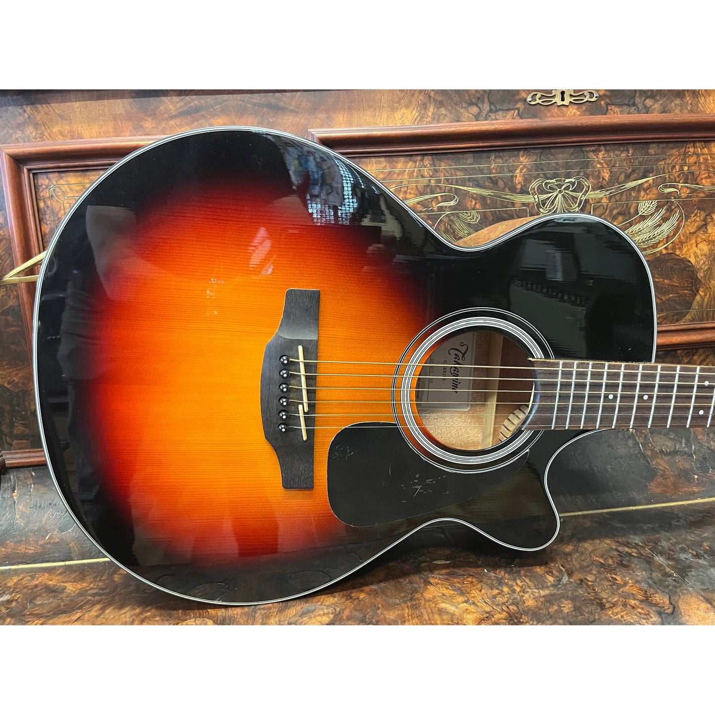 Takamine G30 Series FXC AC/EL Guitar with Cutaway in Brown Sunburst Gloss Finish + Bonus Bag Takamine Acoustic Electric Guitar, G Series, G30 Series 4