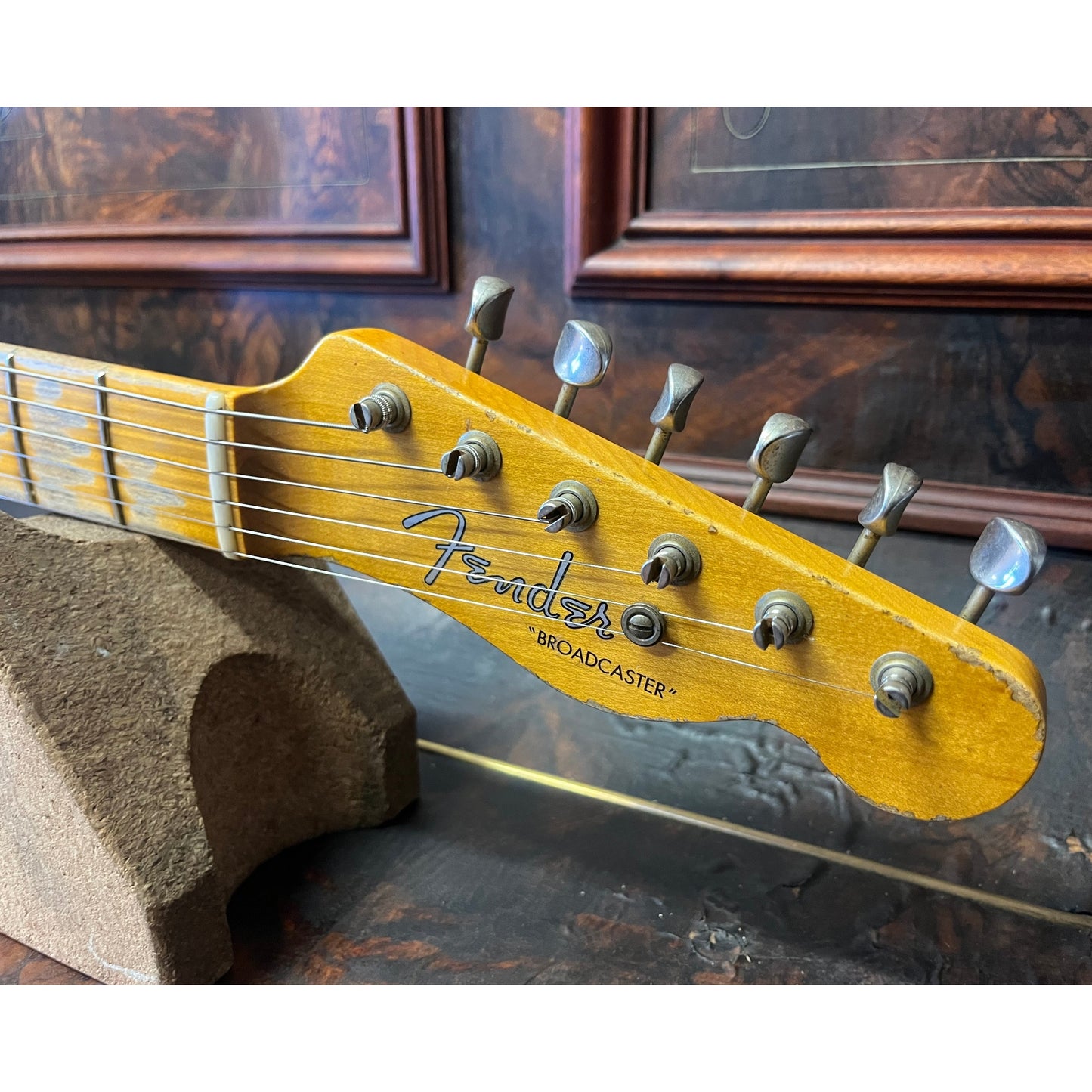 Fender Electric Guitars Collectable, Used, Vintage 9