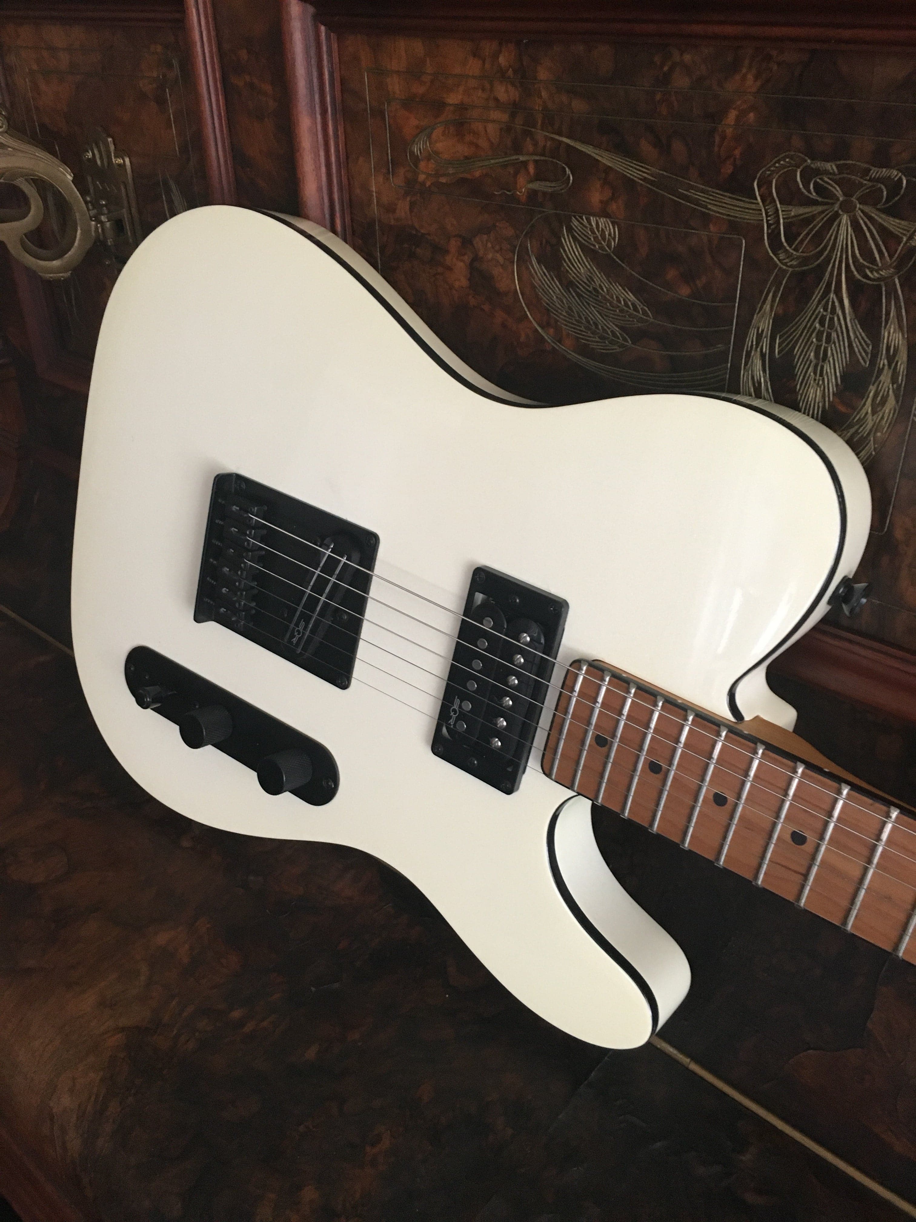 Fender Squire Contemporary Telecaster HH Pearl White - GIG Guitars