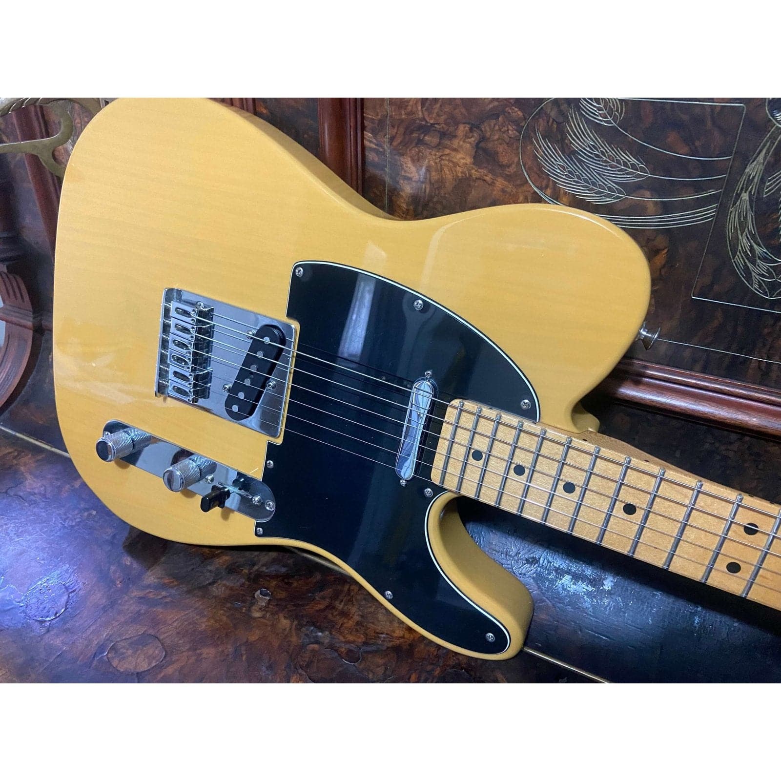 Fender Player Telecaster®, Maple Fingerboard, Butterscotch Blonde - GIG Guitars