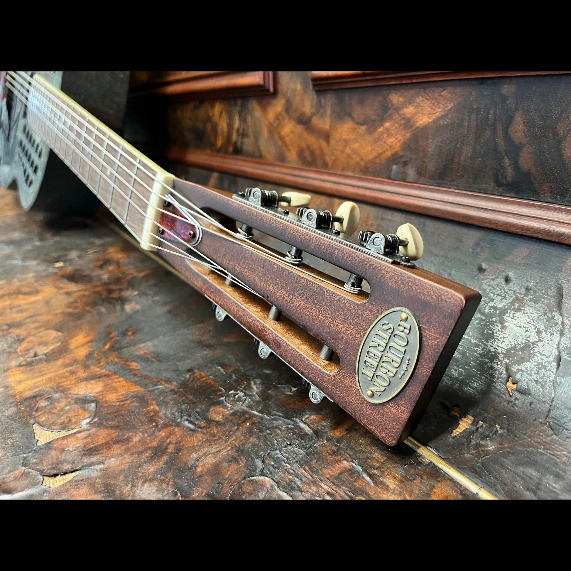 Resonator Bourbon Street Guitars GIG Guitars