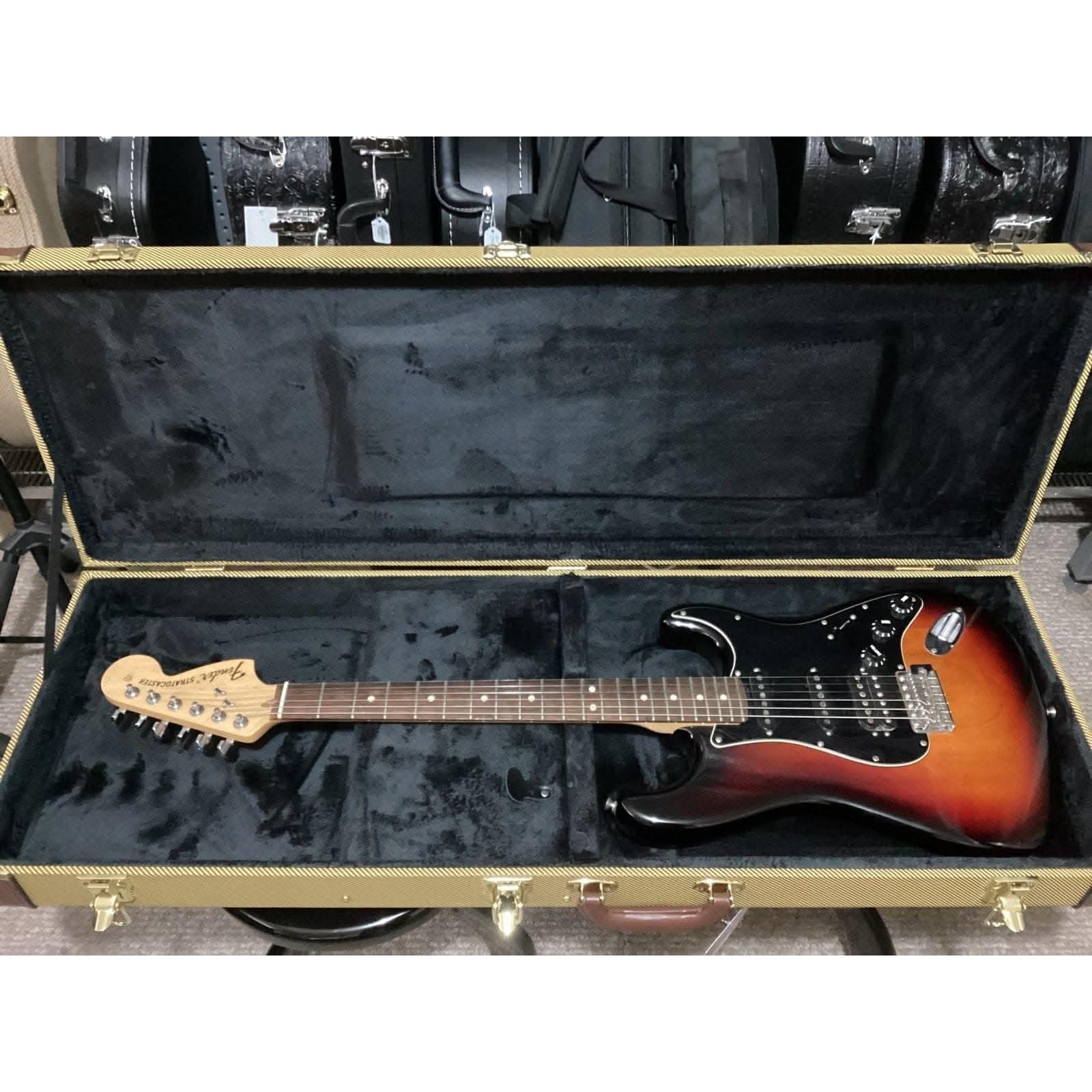 Fender American Special Stratocaster HSS, Rosewood Fingerboard, 3-Color Sunburst - GIG Guitars