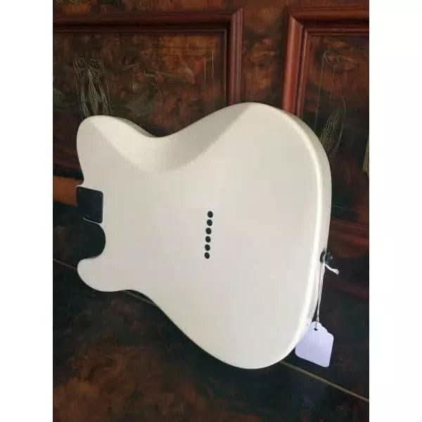 Fender Electric Guitars Mint Condition, Used 10