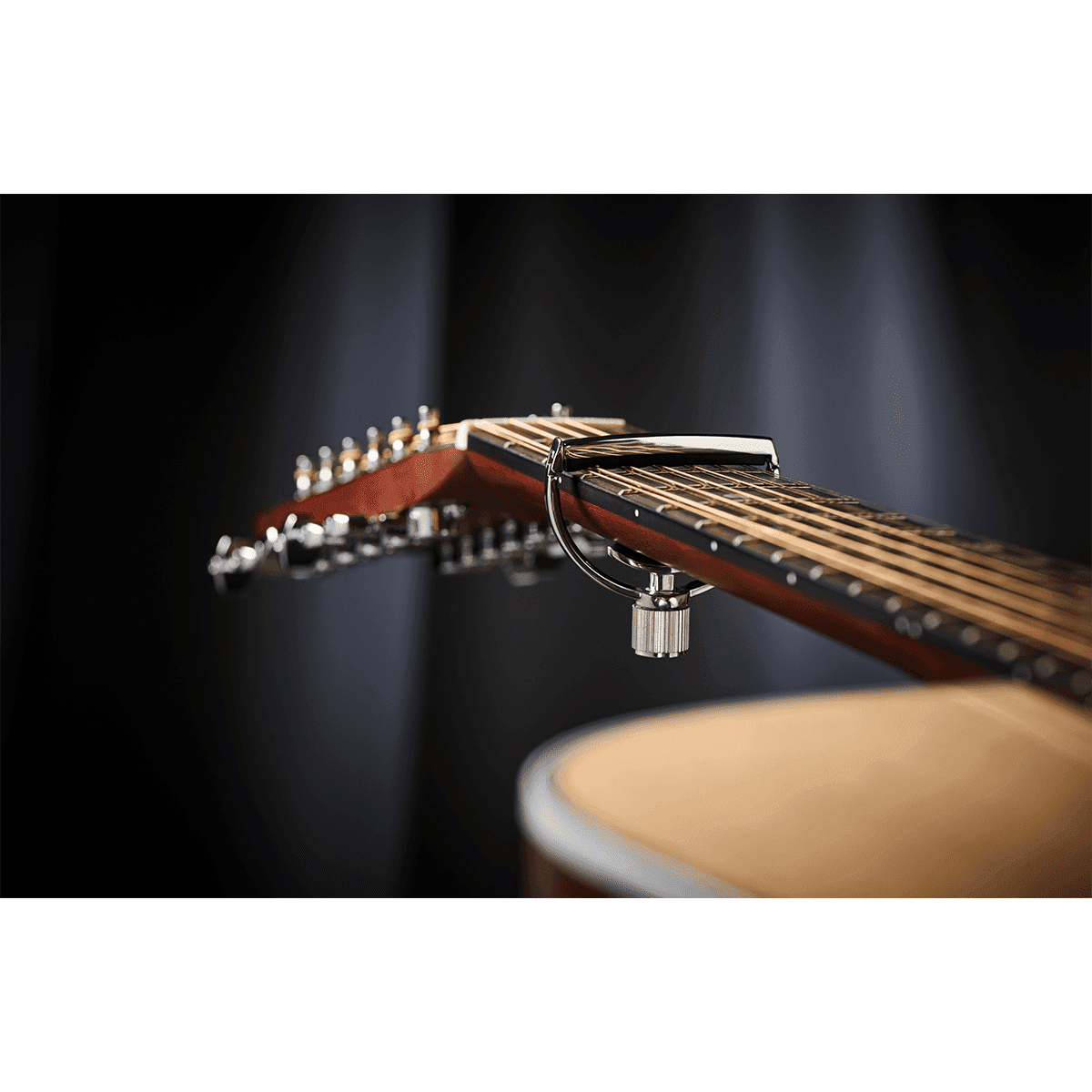 Capos G7th GIG Guitars