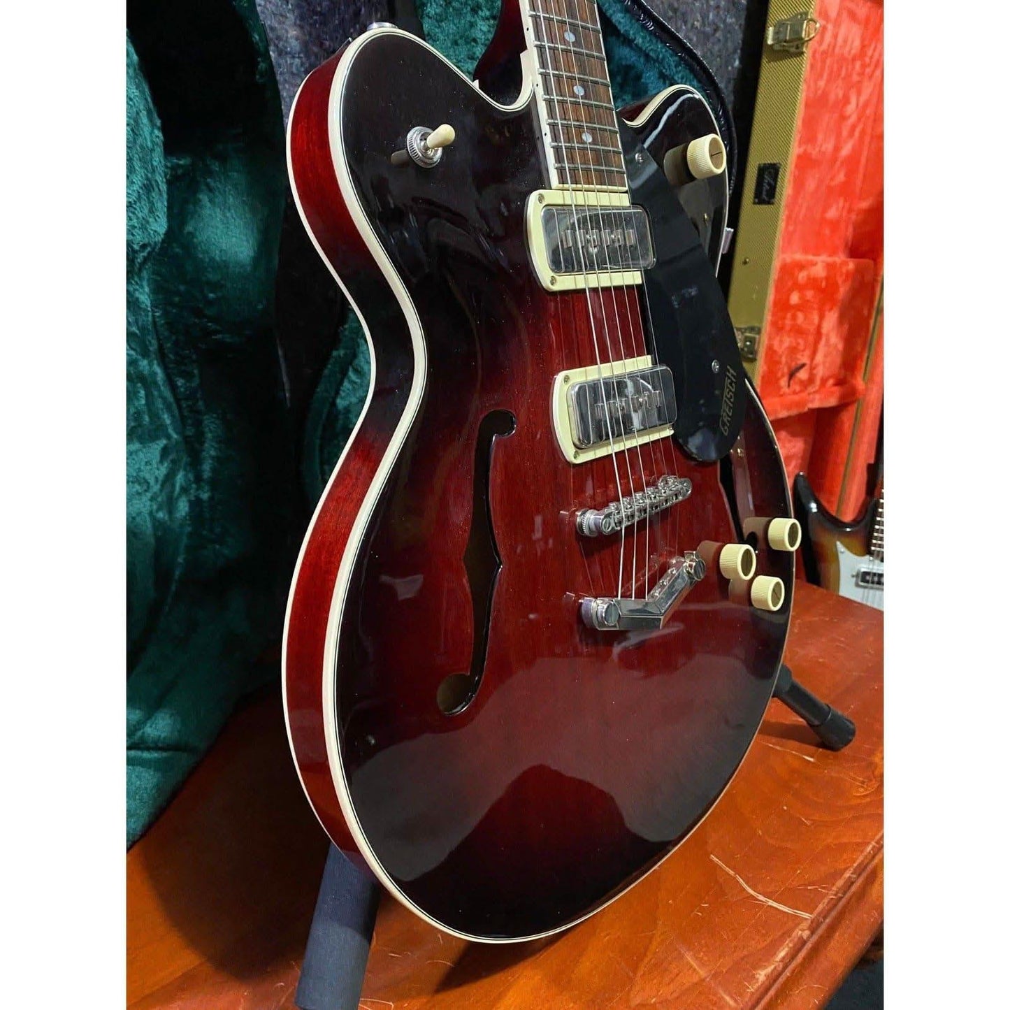 Gretsch G2622 Streamliner P90 Double-cut - Claret Burst - GIG Guitars