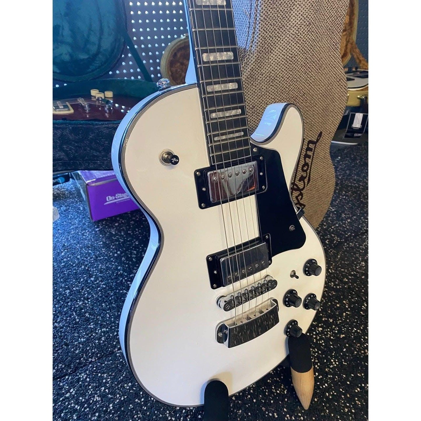 Hagstrom Super Swede Guitar in White Gloss - GIG Guitars