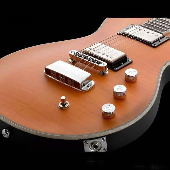 Hagstrom Ultra Max Guitar in Golden Eagle Burst - GIG Guitars