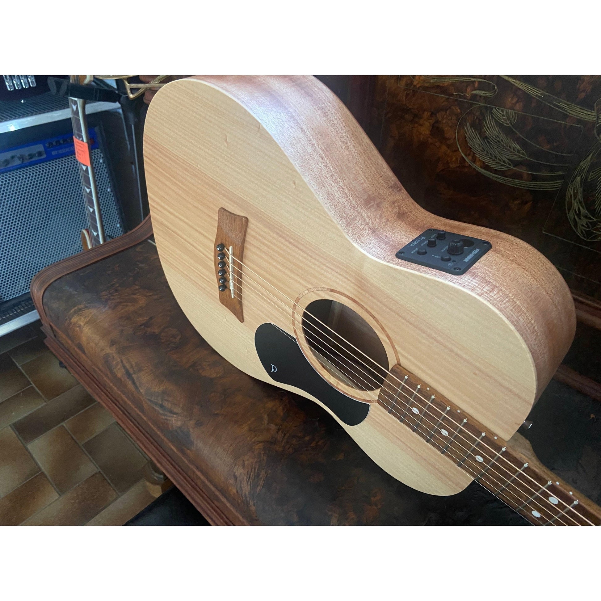 Acoustic/Electric Guitars Pratley Guitars GIG Guitars