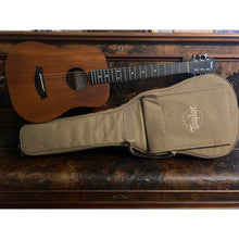 Taylor BT2 "Baby Taylor" Acoustic Guitar w/Hard Bag - Mahogany Taylor Acoustic Guitars